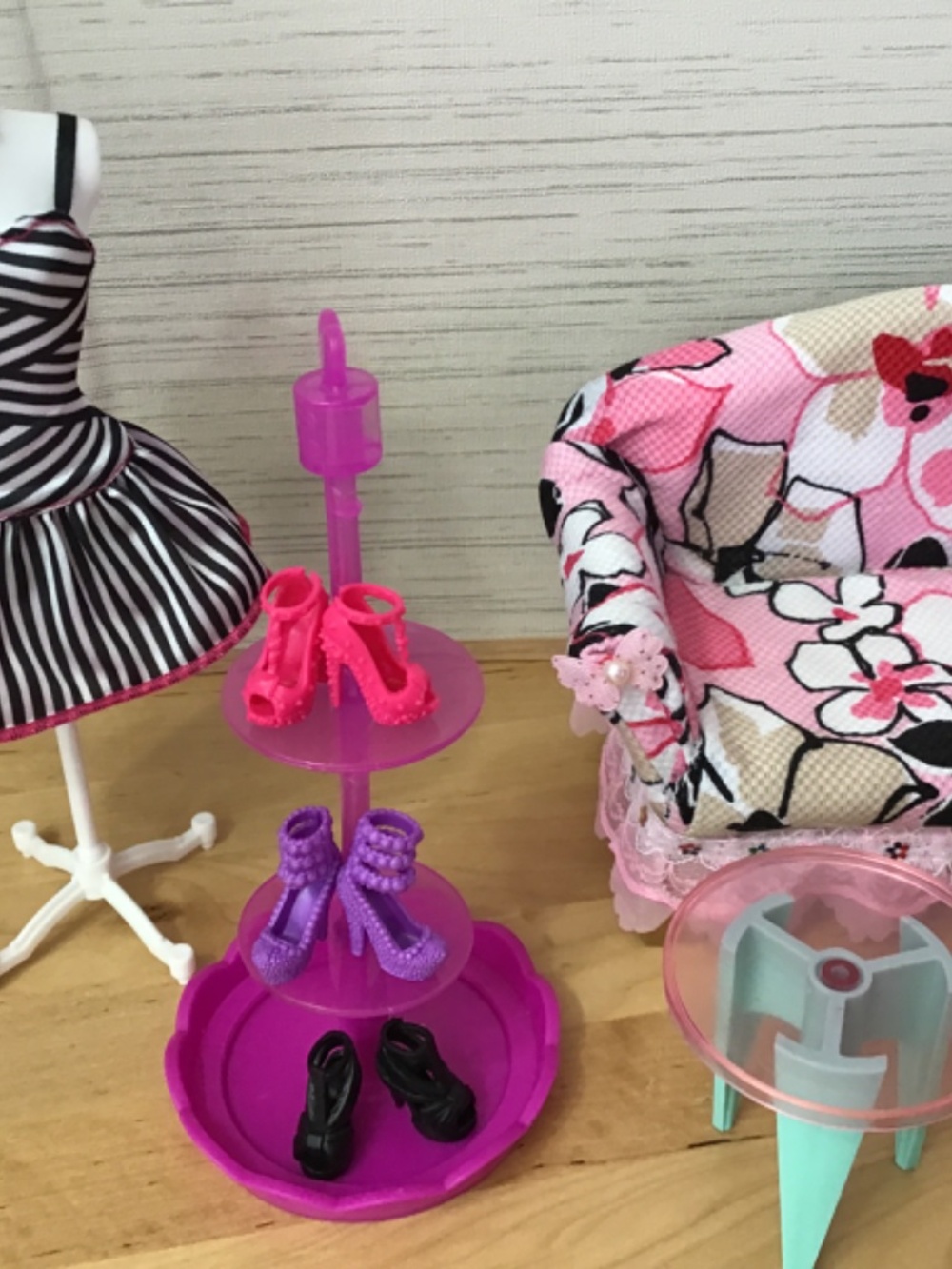 Barbie Doll and Dresses - Picture 7 of 13